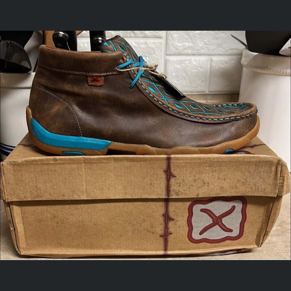 Twisted X Womens Driving Moc Turquoise Brown Leather size 11 D Toe